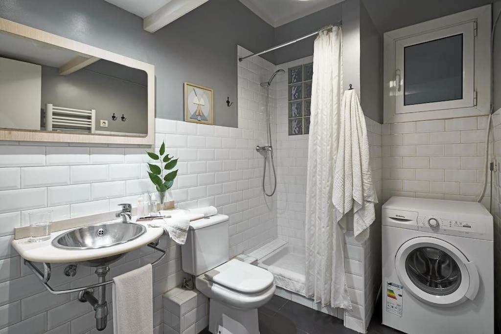 Magnificent 4 Bedroom Apartment In Eixample Barcelone Extérieur photo